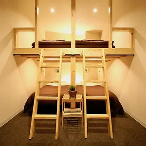 Nest Hostal